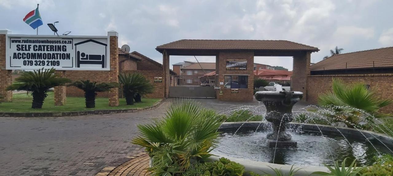 Rudman Townhouses Self-Catering Accommodation Boksburg Zewnętrze zdjęcie