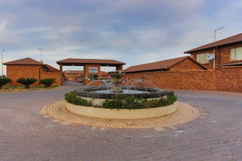 Rudman Townhouses Self-Catering Accommodation Boksburg Zewnętrze zdjęcie